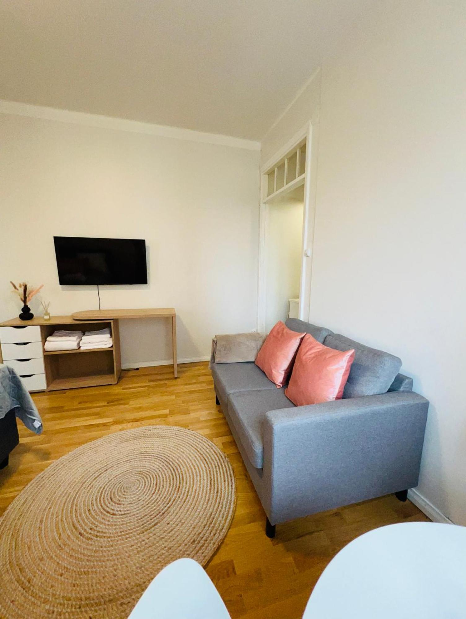 Your Chic Vibrant Airbnb Helsinki Exterior foto